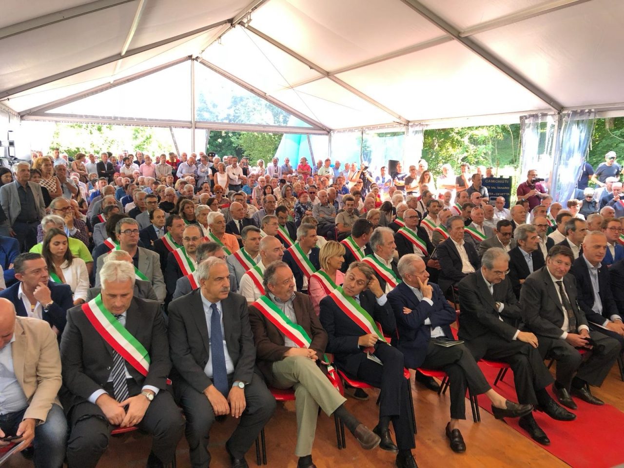 Festa per la presentazione del progetto del traforo Armo -Cantarana. I rendering