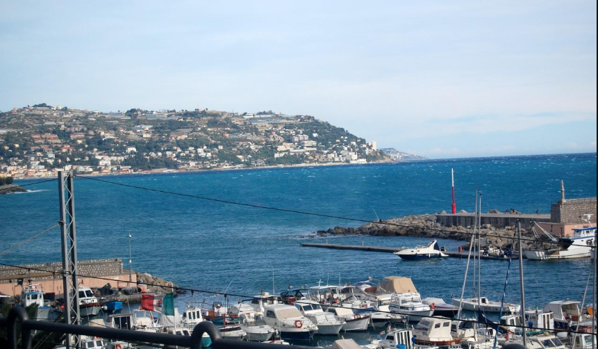 Il Comune revoca l’ordinanza per i pescatori: nuove regole per gli spazi in porto