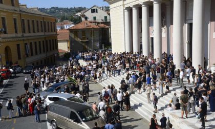 L'ultimo saluto al 19enne Rafael Baroni: l'addio commosso della sua Imperia