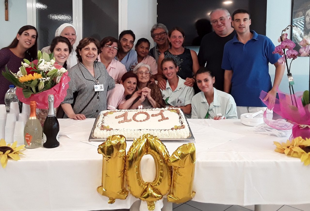 Compie 101 anni Maria Ciccolunghi. Il suo motto: “volemose bene”