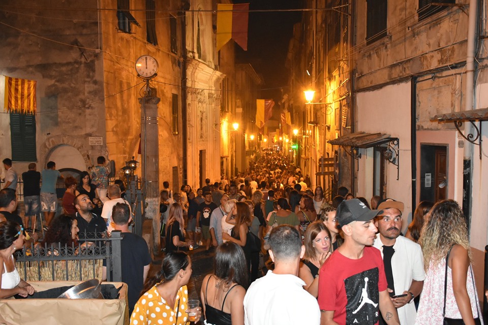 Dal tramonto all'alba Ventimiglia agosto 2019 Asterix Obelix_03
