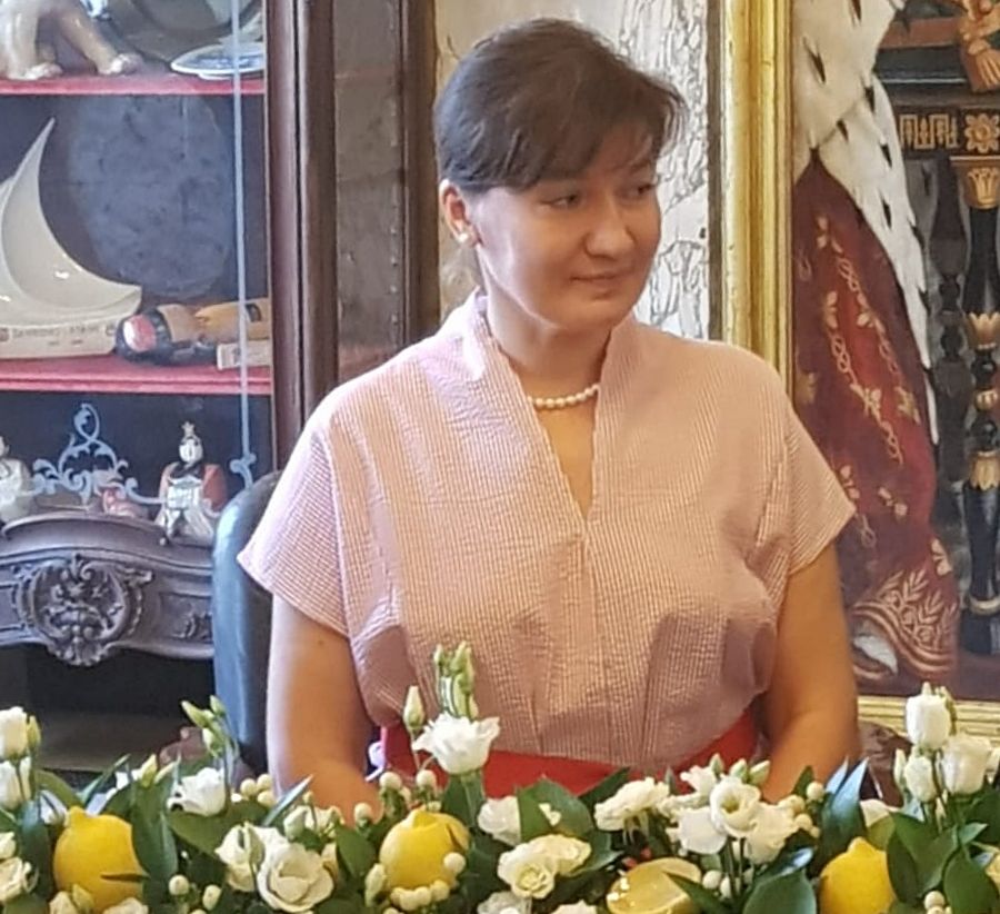 Sanremo, la benefattrice Sivoldaeva dona due macchinari per fare i tamponi