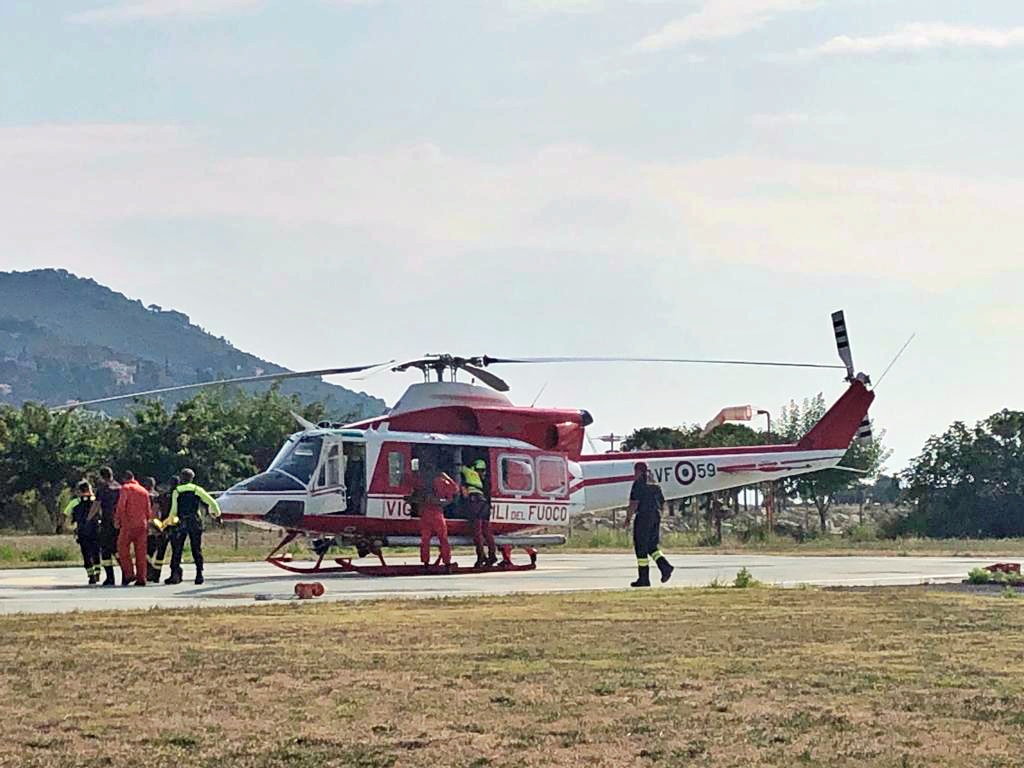 Neonato trasbordato d’urgenza al Gaslini in elicottero. Video