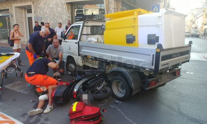 Schianto a Bordighera: ragazza finisce sotto furgoncino del Comune