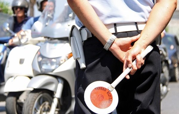 Rally sul lungomare di Bordighera: 200 euro di multa
