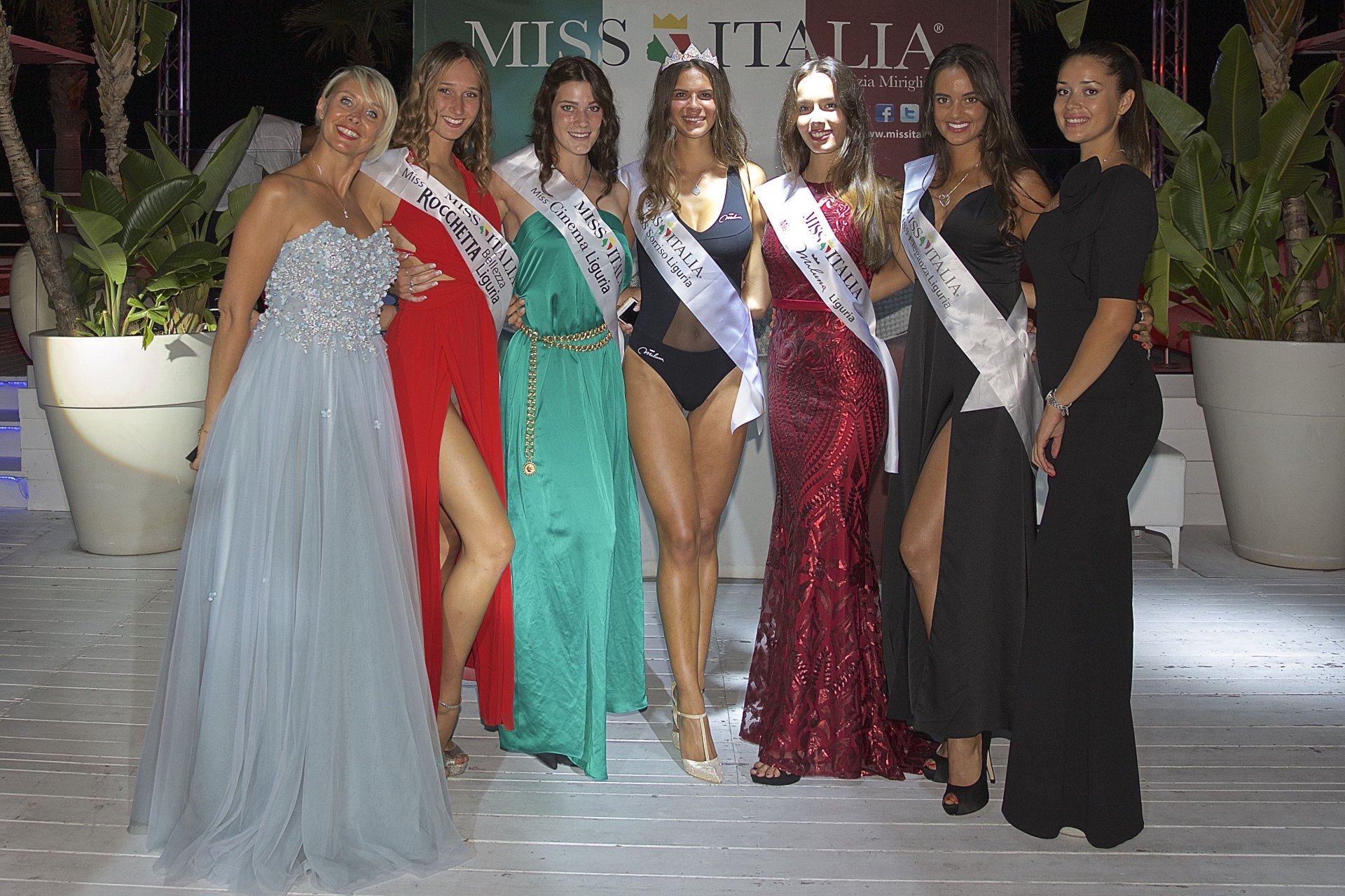 Sanremo Bay Club Vincitrice con Madrine e Presentatrici