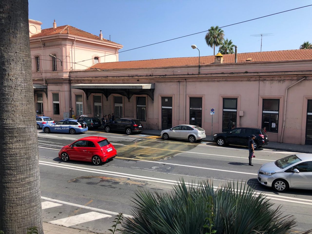 Nuovo tubo rotto, allagata Piazza Cesare Battisti a Sanremo