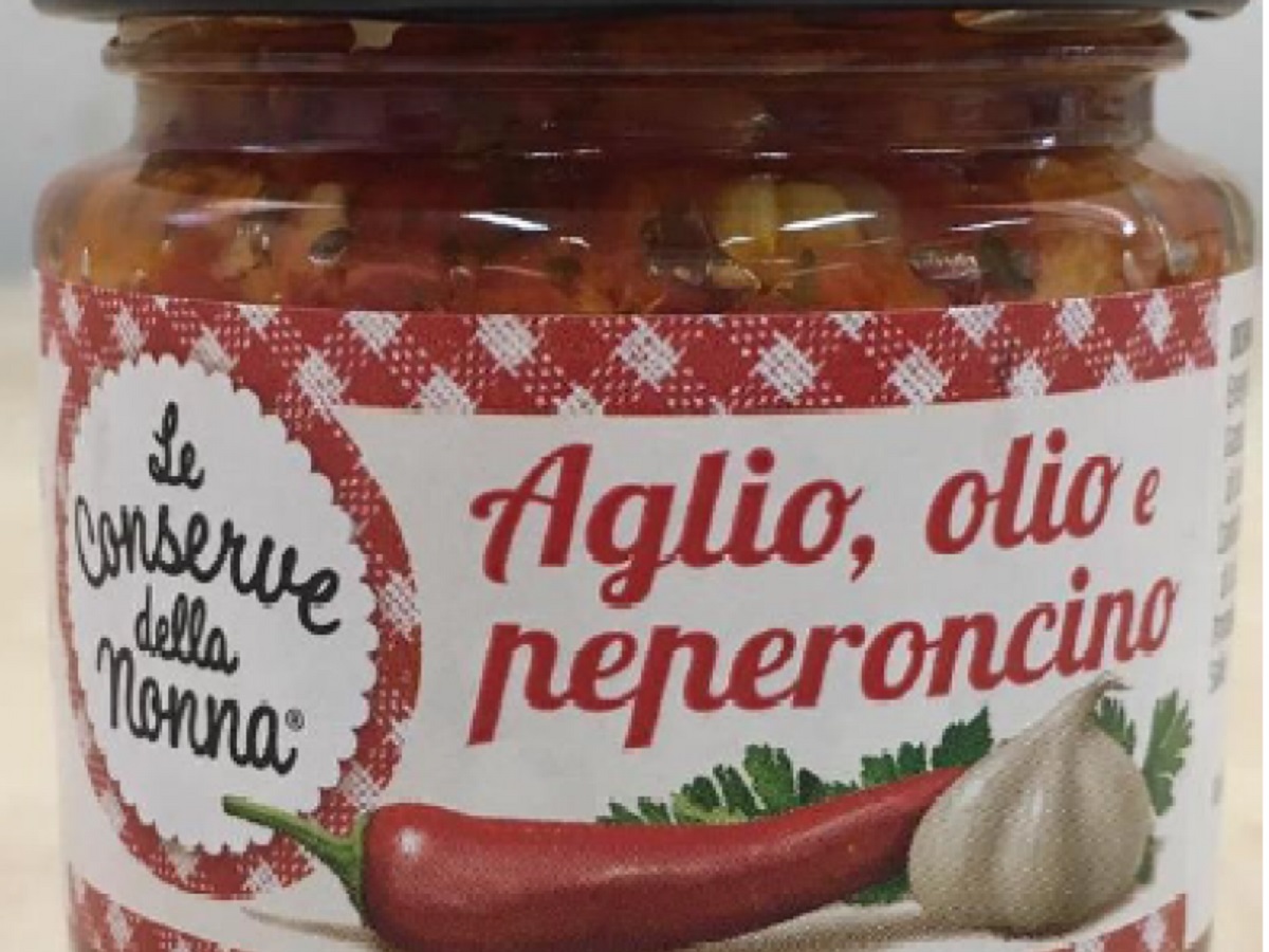 Frammenti di vetro in aglio, olio e peperoncino