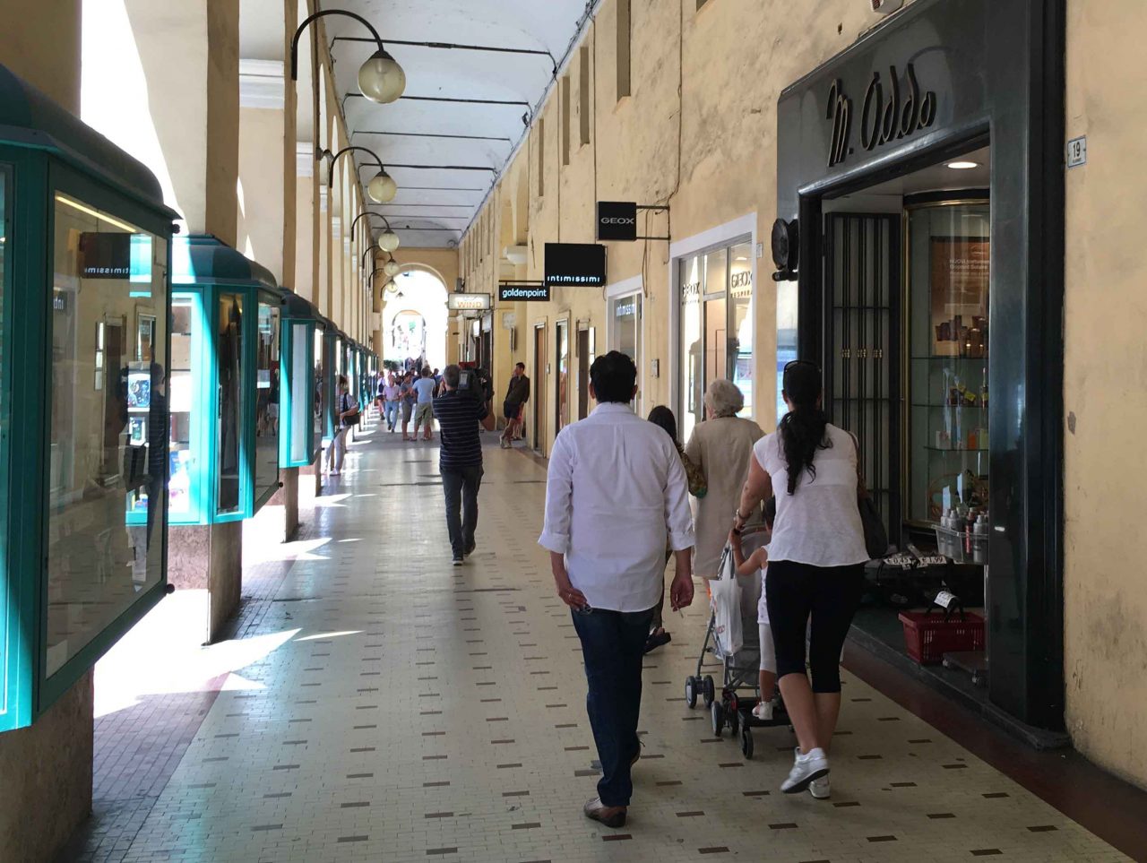 Al via la fase conclusiva di riqualificazione dei portici a Oneglia