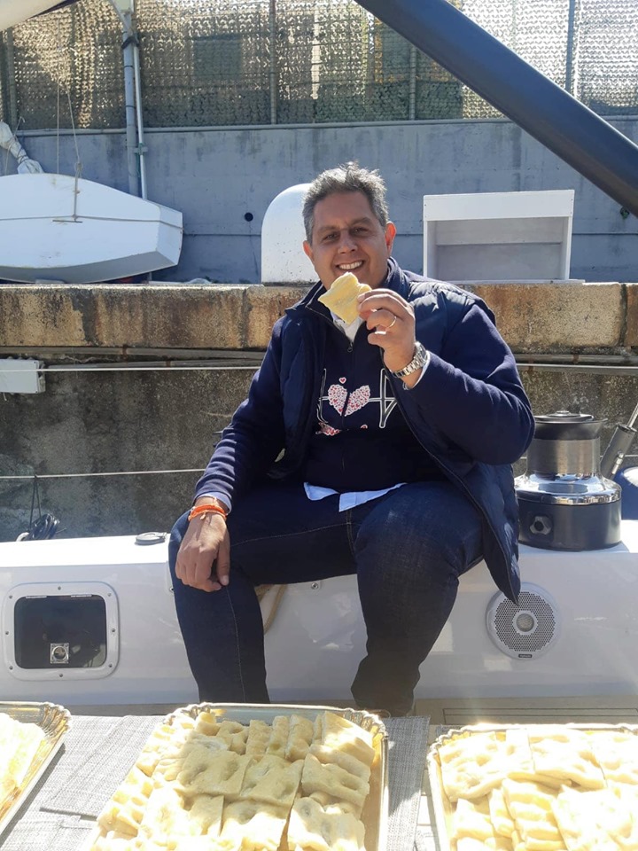Toti: “Se tassano le merendine, ma tu vivi a Genova e hai la focaccia”