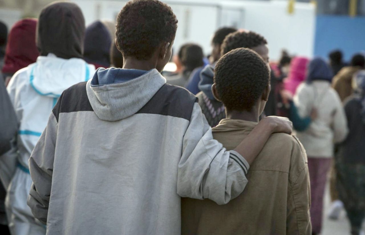La proposta: centro di transito migranti negli ex locali del personale viaggiante alla stazione