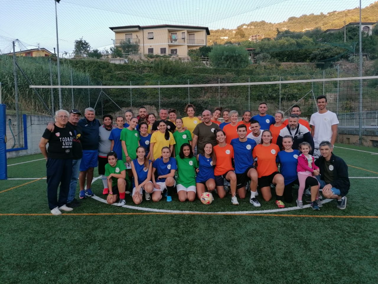 Le ragazze del Don Bosco Vallecrosia Intemelia all’inaugurazione del nuovo complesso sportivo di San Biagio