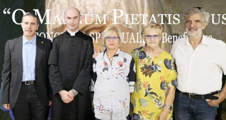 Concerto benefico, donati 816 euro alla Caritas di Pontedassio