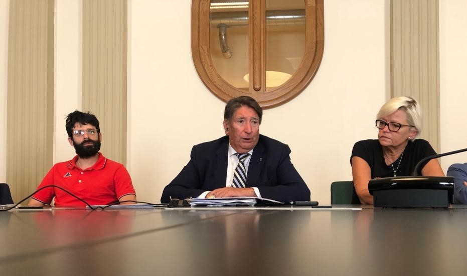 Olioliva, stop alle voci discordanti: si fa in piazza Goito