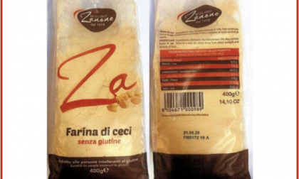 Insetti infestanti nella farina di ceci. Ritirata dal mercato