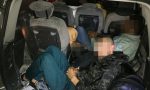 Arrestata coppia di passeur con 7 migranti nascosti nell'auto