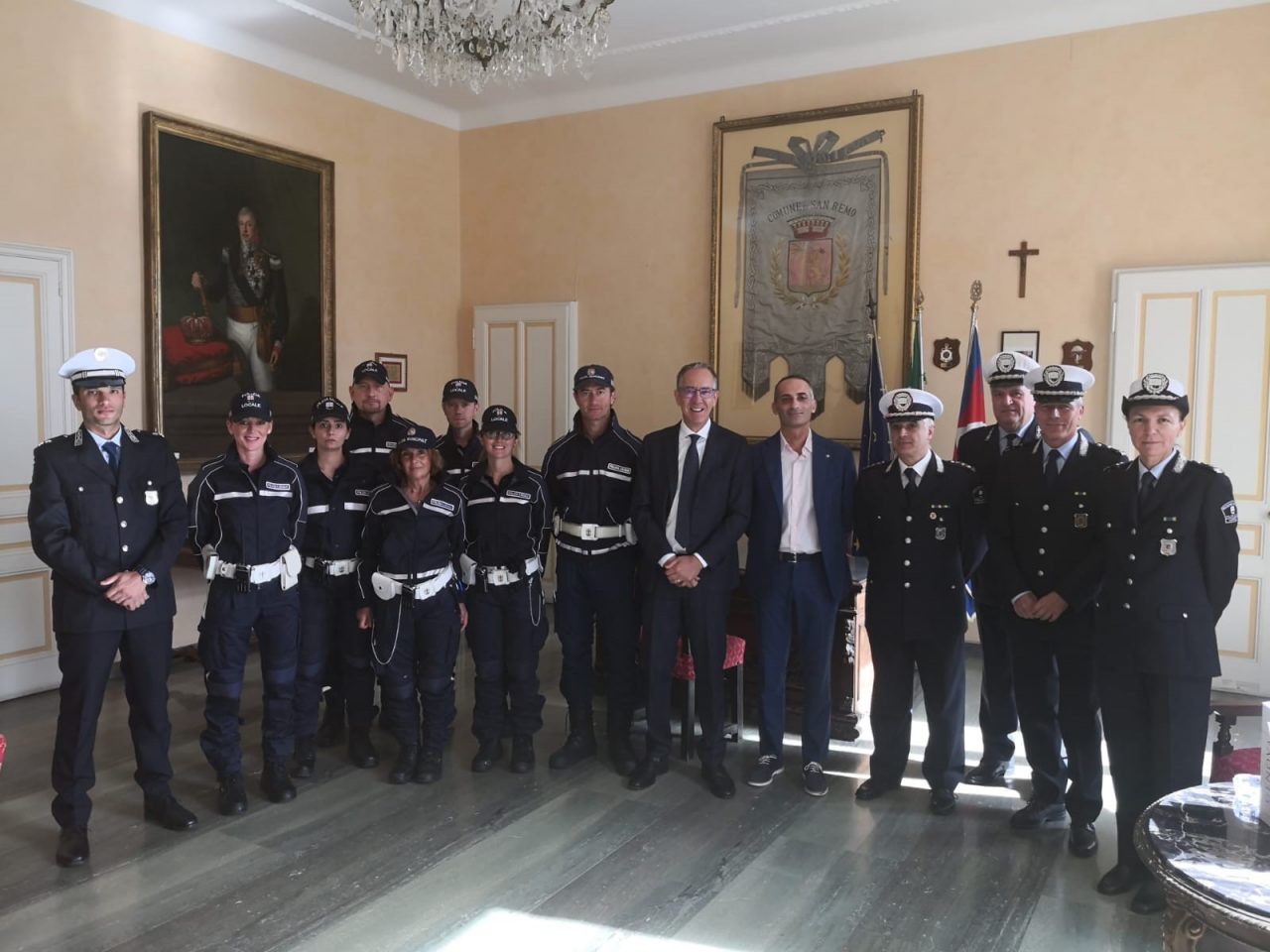 Sanremo, entrano in servizio gli 8 nuovi agenti della Polizia Municipale