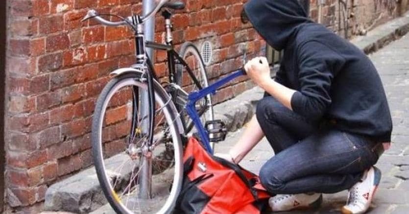 Ventimiglia: minorenne ruba bicicletta, indagato per ricettazione