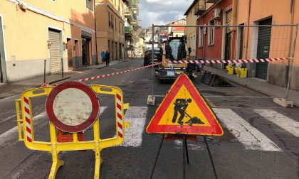 A Imperia chiusa via Garessio per lavori di fognatura, disagi per il traffico