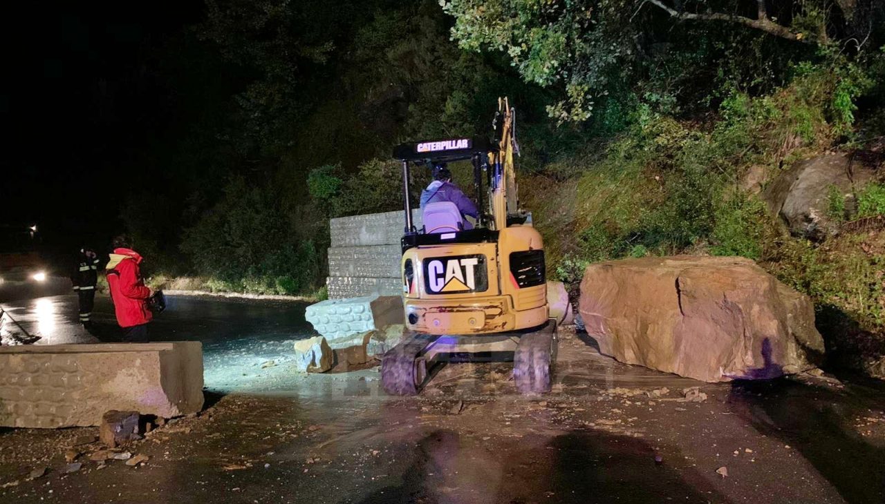 Riaperta la strada per Ceriana, dopo la frana di questa sera