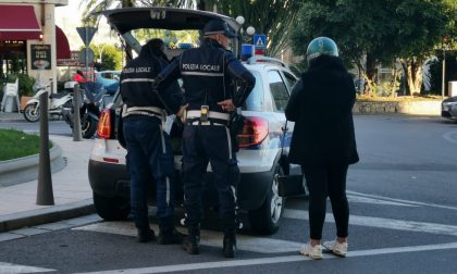 Donna investita sulla strisce da uno scooter a Sanremo