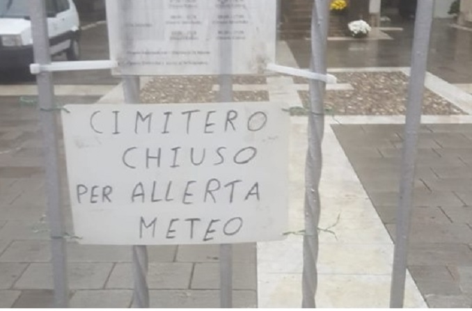 Cimiteri e parchi chiusi per allerta vento