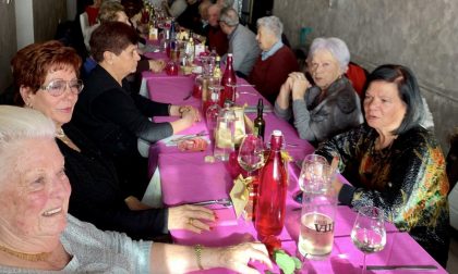 Pranzo di Natale per gli anziani organizzato dal Comune di Riva Ligure, aperte le iscrizioni