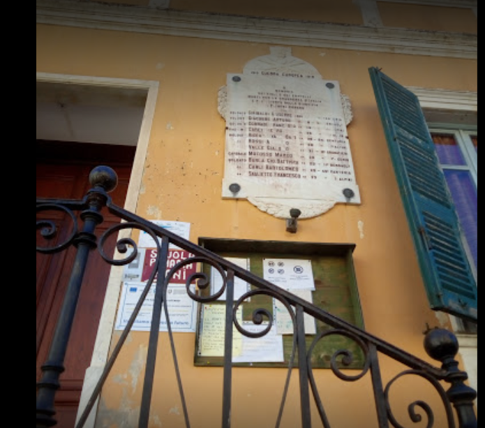 “Bambini satana è stato qui”: scritte blasfeme e volgari nella scuola dell’infanzia di Piani a Imperia