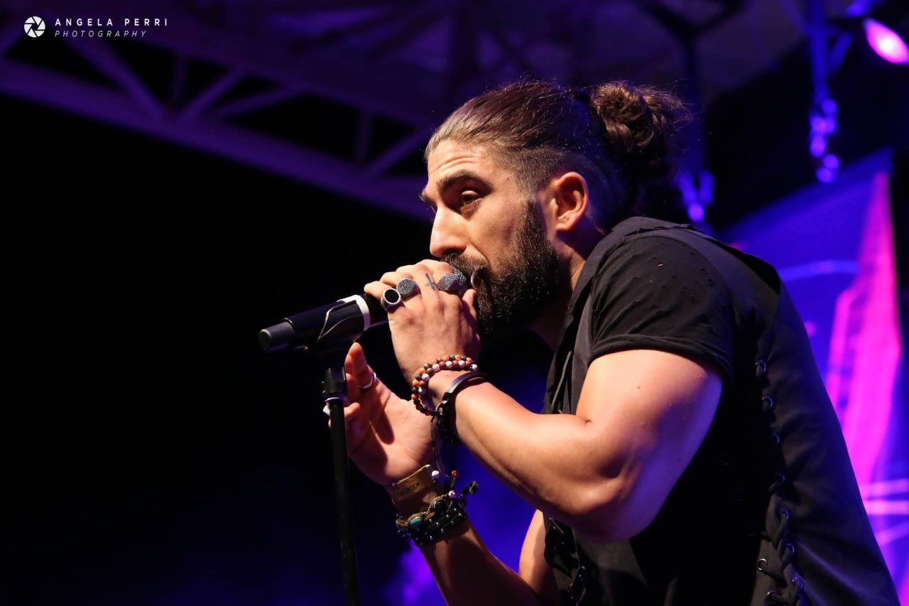 Simone Alessio unico cantante della provincia di Imperia tra i finalisti di Area Sanremo