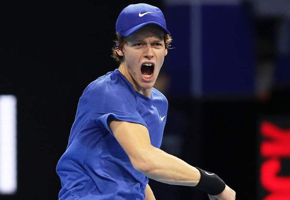 Jannik Sinner sconfitto in finale dall’amico Hurkacz