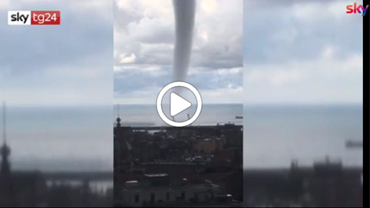Il video della impressionante tromba d’aria a Genova
