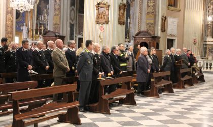 Le forze armate al Duomo in preparazione del natale