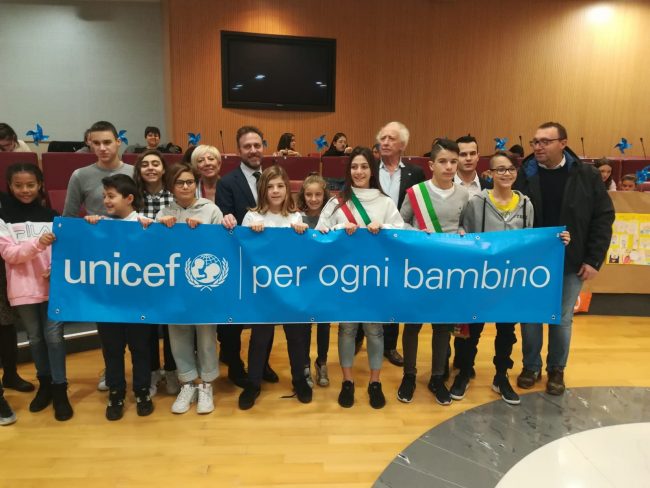 Liguria Plastic Free, i bambini propongono una legge in consiglio