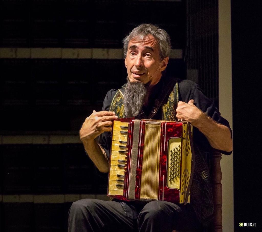Enrico Bonavera alla Società Operaia Imperiese