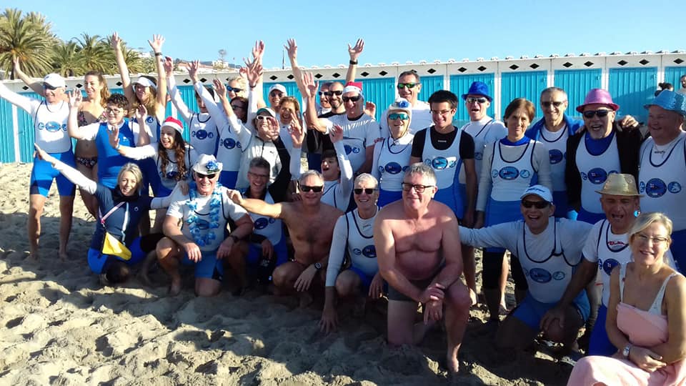 Centocinquanta in acqua per il Cimento di Capodanno della Canottieri Sanremo