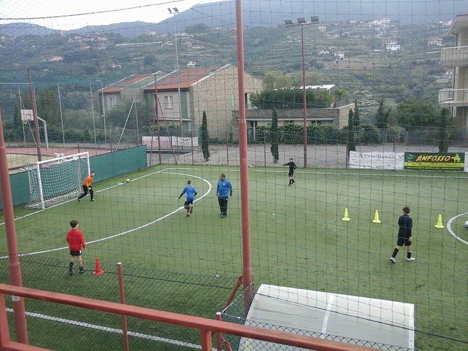 Giocatori di Football sala in trasferta a Lainate