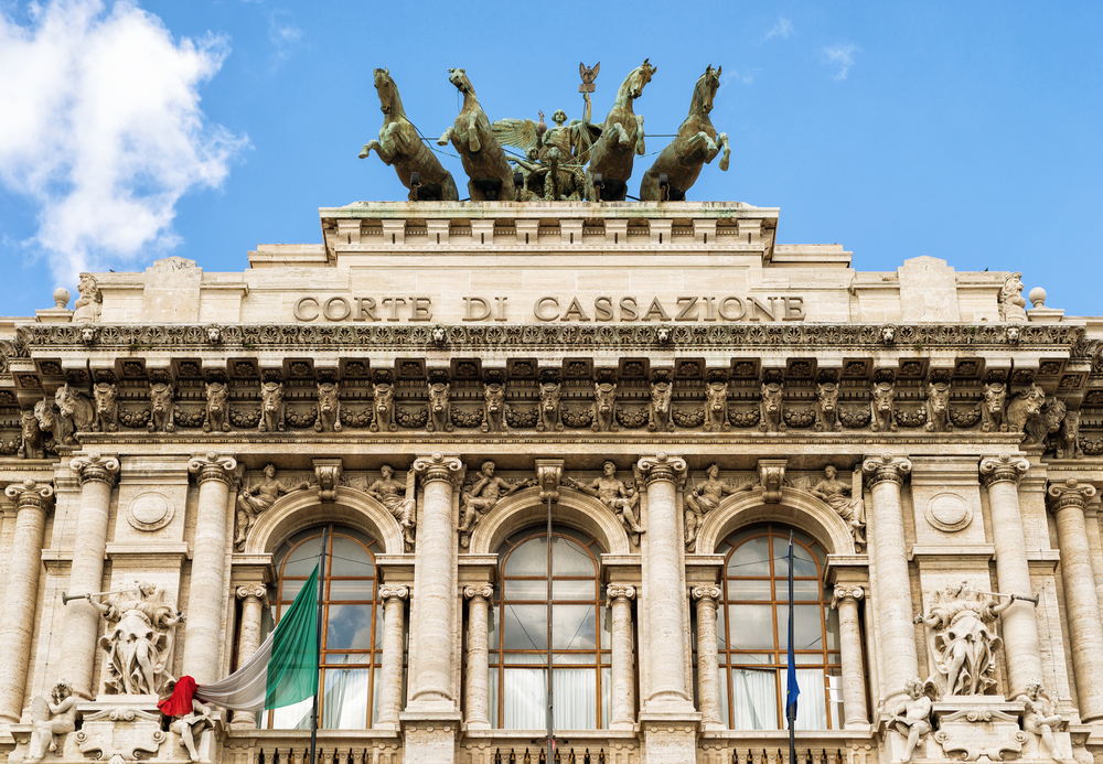 Farmacista rimette querela: Cassazione annulla condanna per furto di una imperiese