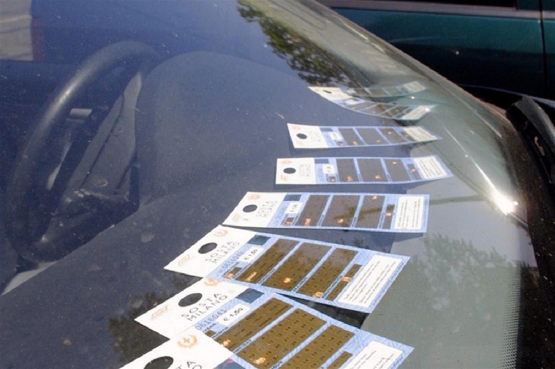 Ancora validi i vecchi “gratta e sosta”