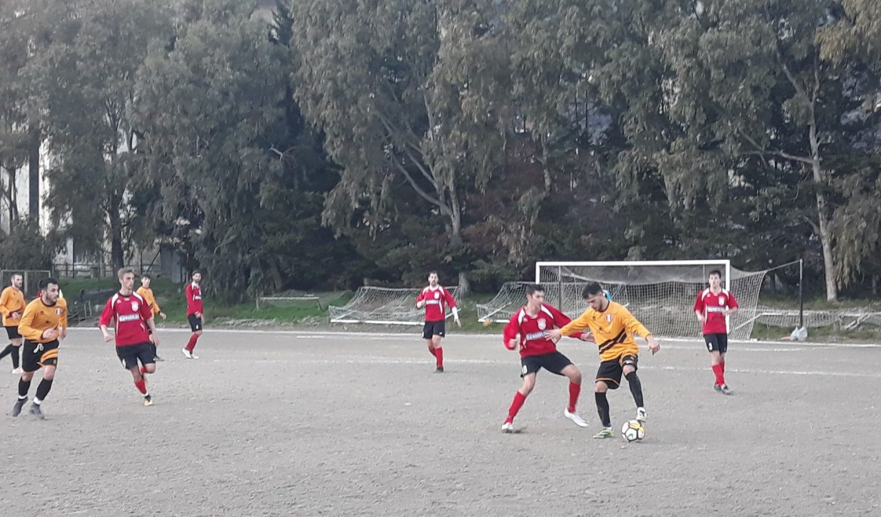 Calciatore positivo al covid – Sospesi gli allenamenti della squadra
