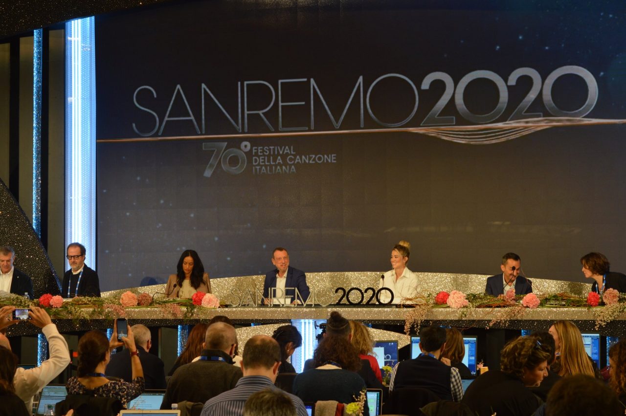 Festival di Sanremo 2020, l’ordine di uscita dei cantanti. Inaugura il palco Irene Grandi