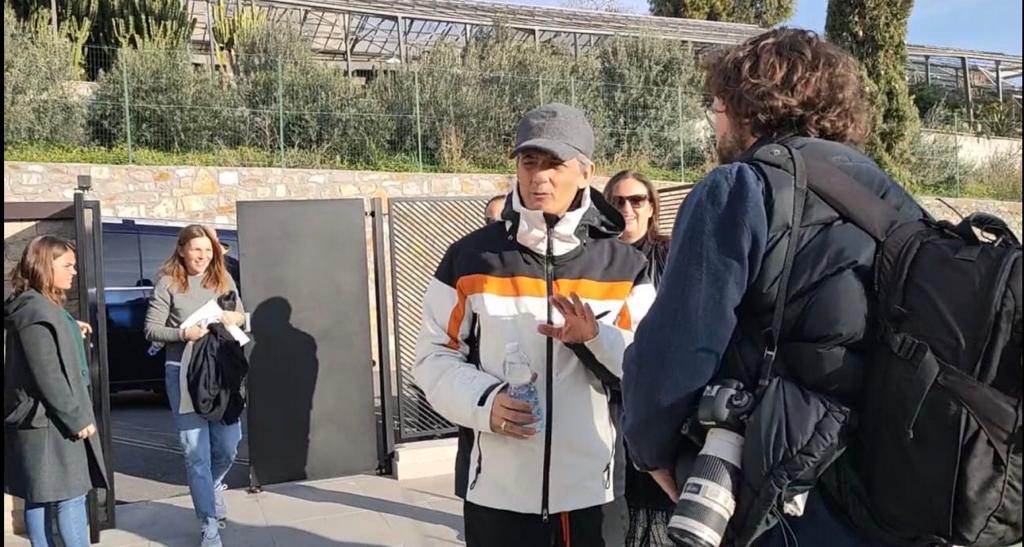 Fiorello arriva al Piatti Tennis di Bordighera ed è subito show. Foto e Video