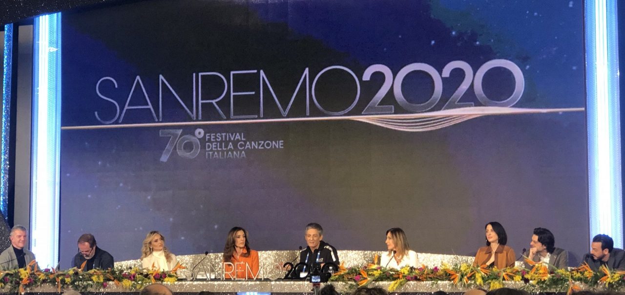 Sanremo 2020, programma e ospiti della seconda serata. Apre Piero Pelù