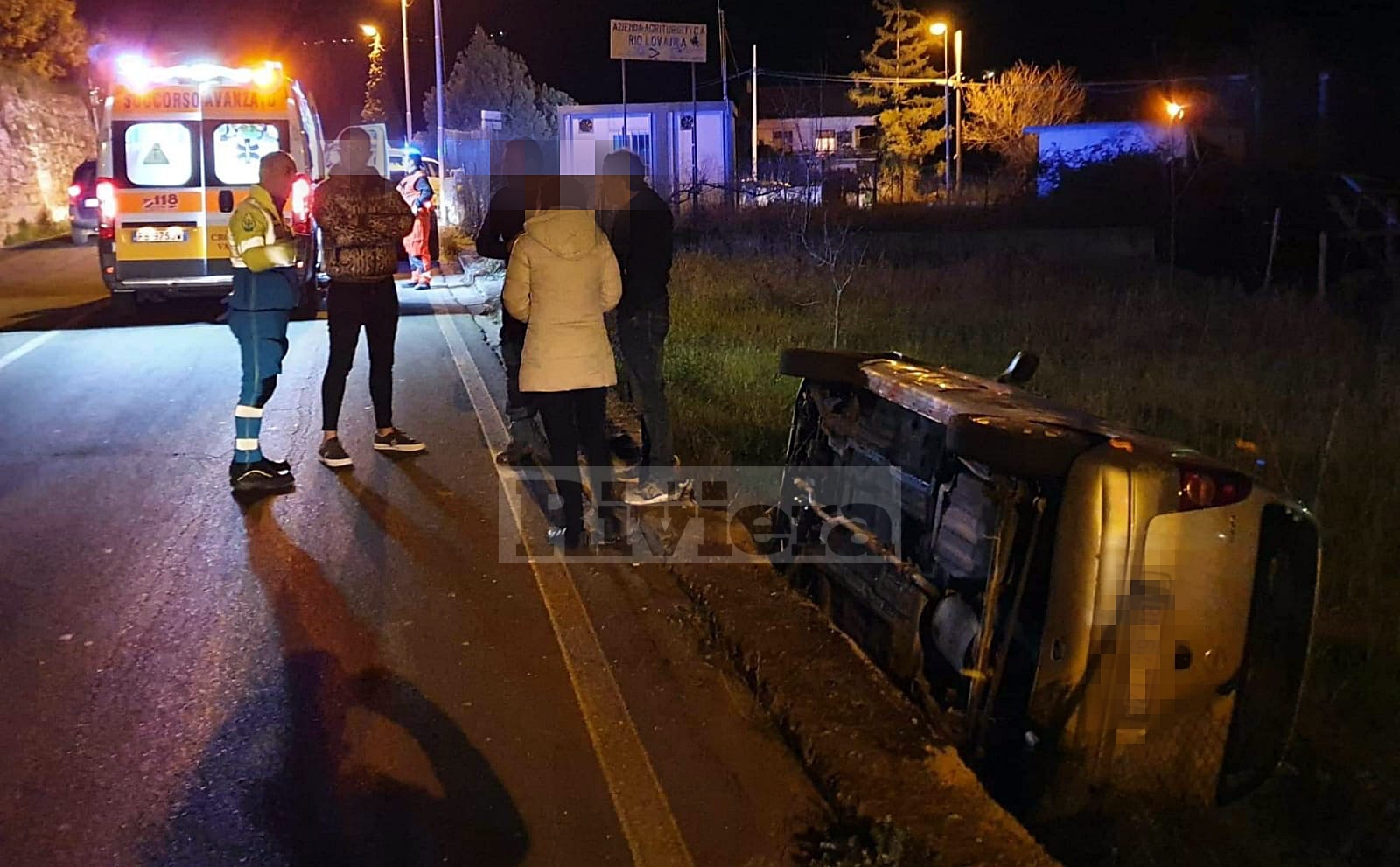 Incidente stradale auto cappottata Dolceacqua_02