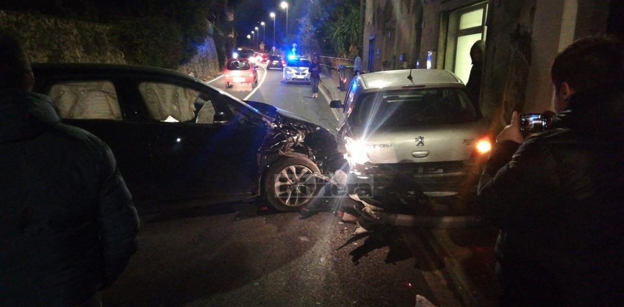 Schianto tra 3 auto sull’Aurelia a Latte in serata