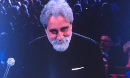 Cori da stadio per il maestro Beppe Vessicchio