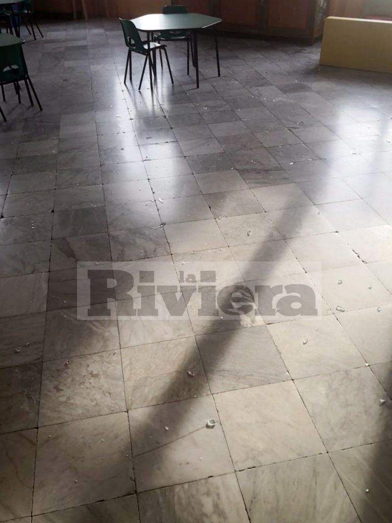 danneggiamenti e furto scuolla materna centro storico Ventimiglia_03