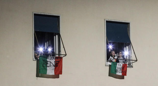 Stasera alle 18 continua il flash mob musicale