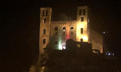 Il tricolore italiano illumina il Castello dei Doria di Dolceacqua