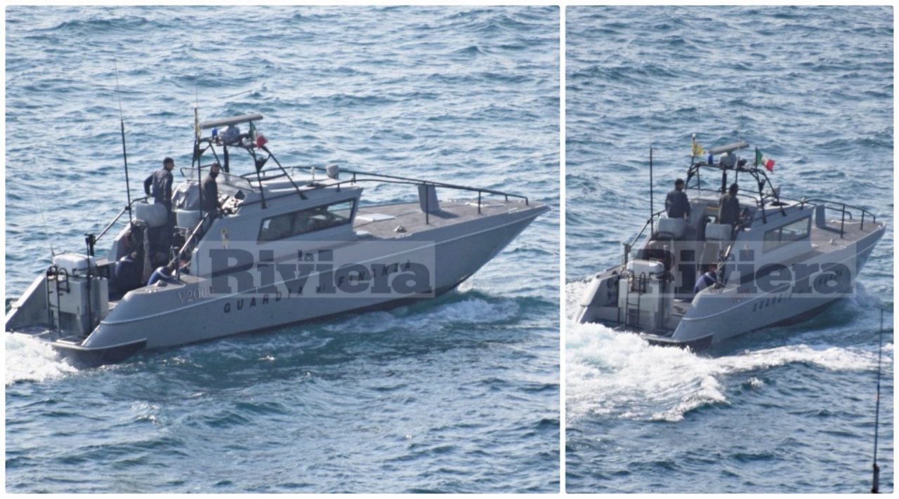Controlli della Guardia di Finanza dentro e fuori il porto di Bordighera. Foto e Video