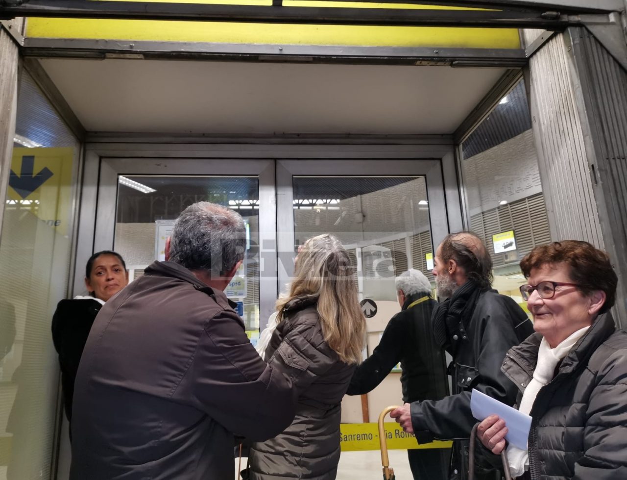 Coronavirus: alle Poste di Sanremo si entra uno alla volta